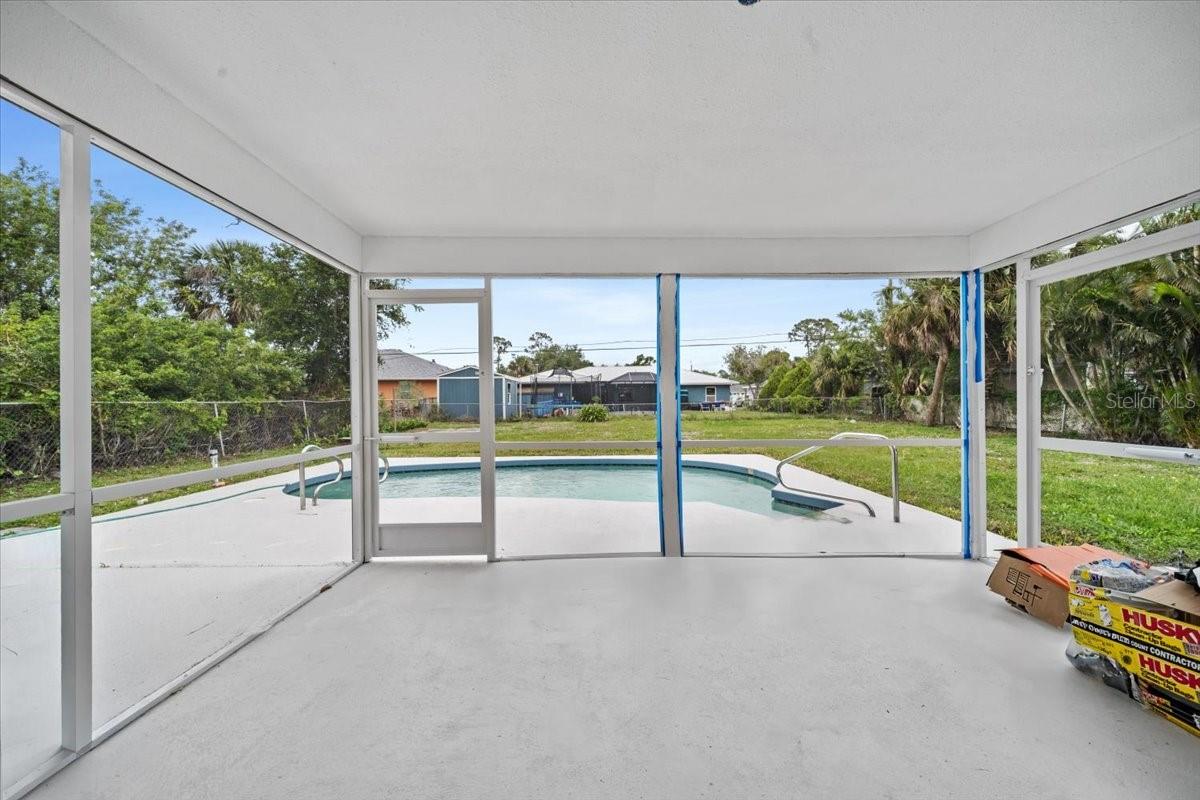 Image 17 of 20 For 21224 Quesada Avenue