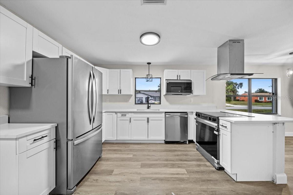 Image 2 of 20 For 21224 Quesada Avenue