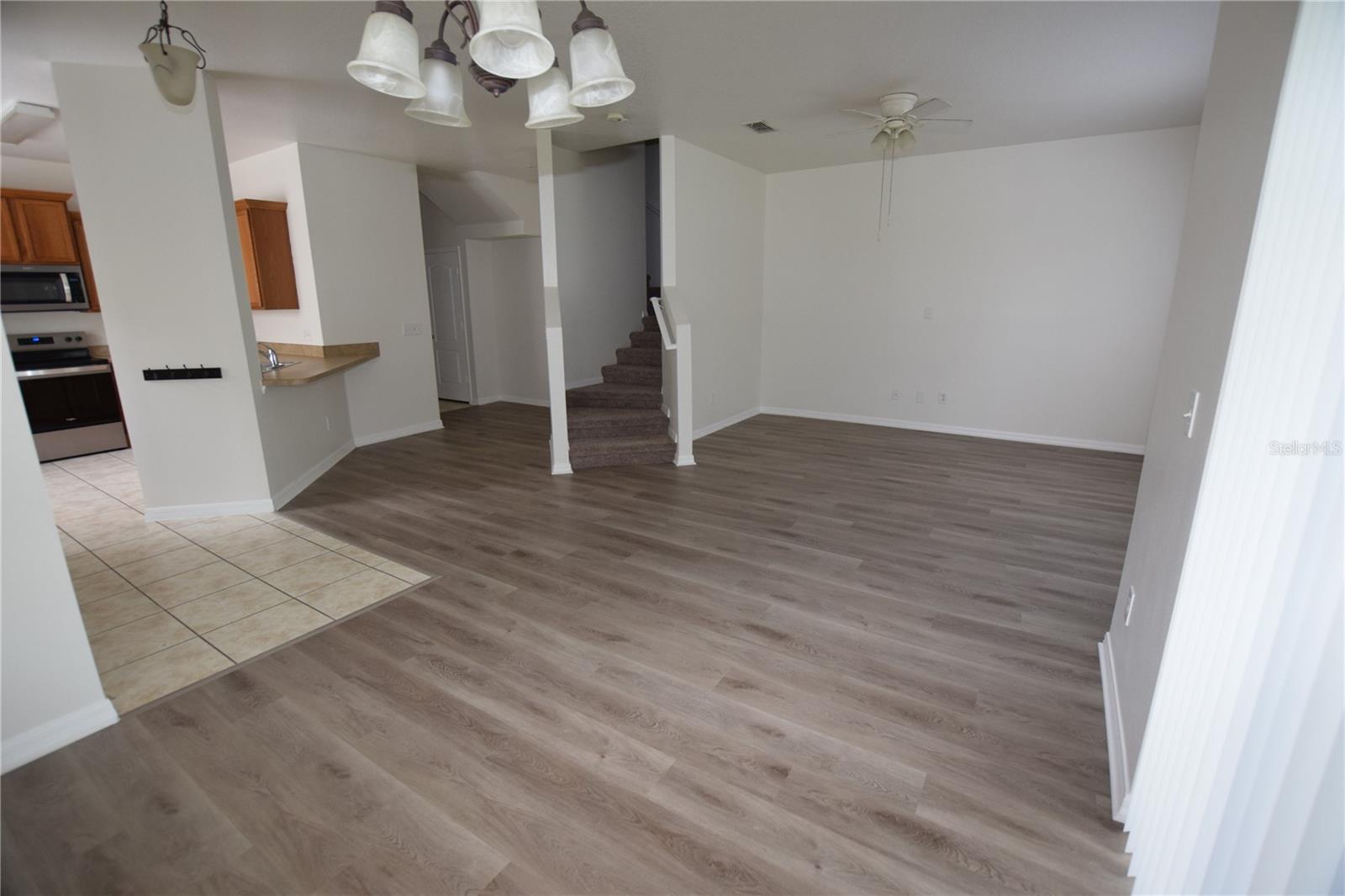 Image 11 of 40 For 15349 Oak Apple Court