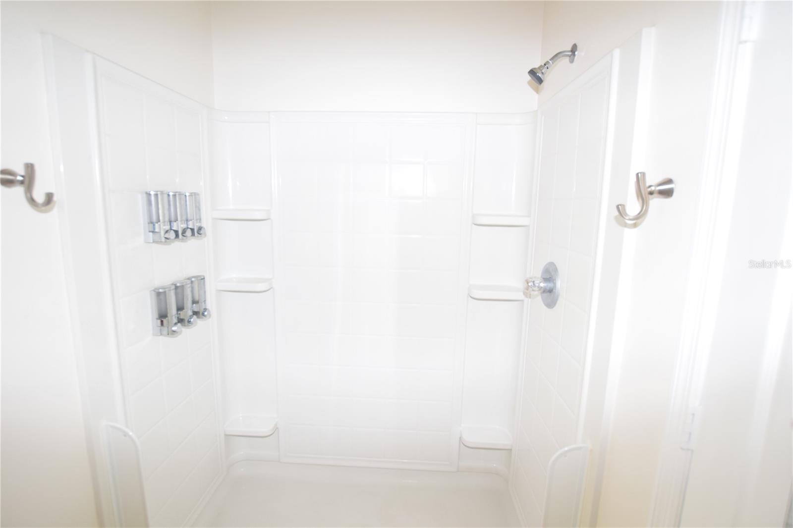 Image 36 of 40 For 15349 Oak Apple Court