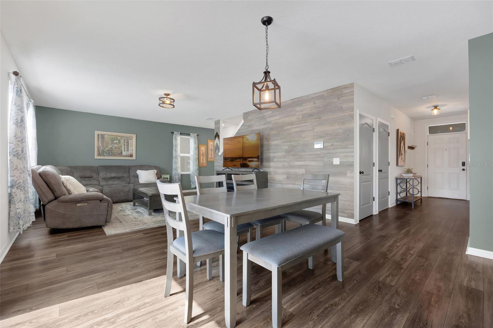 Image 13 of 66 For 455 Lazio Circle