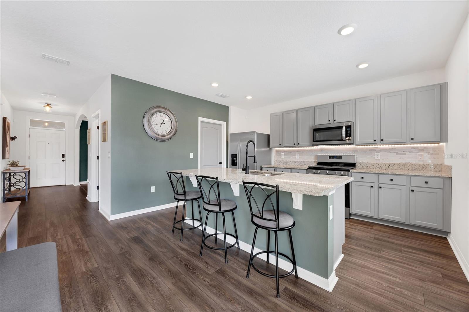 Image 4 of 66 For 455 Lazio Circle
