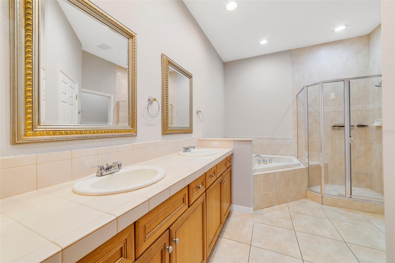 Image 7 of 17 For 8414 Frescada Court
