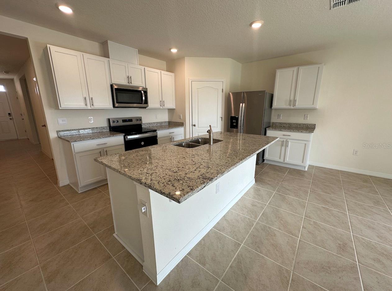 Image 4 of 20 For 1850 Walnut Creek Drive