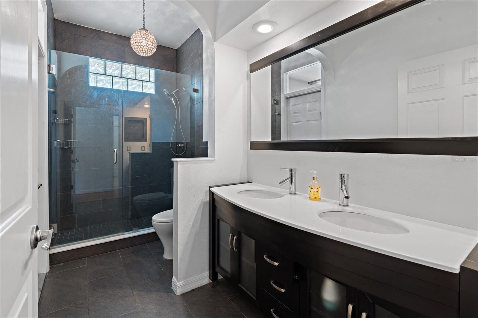 Image 29 of 47 For 7698 Mount Carmel Drive