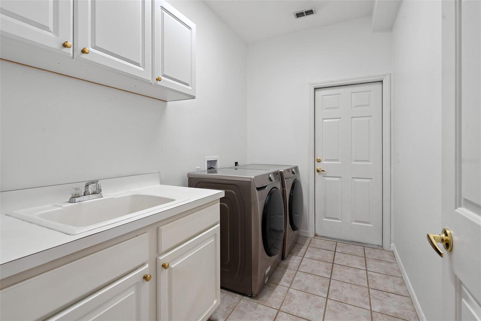 Image 30 of 47 For 7698 Mount Carmel Drive