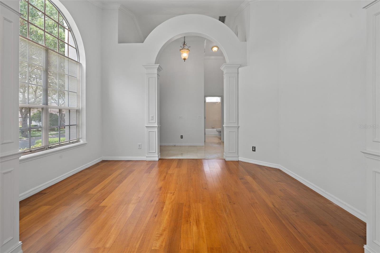 Image 5 of 47 For 7698 Mount Carmel Drive
