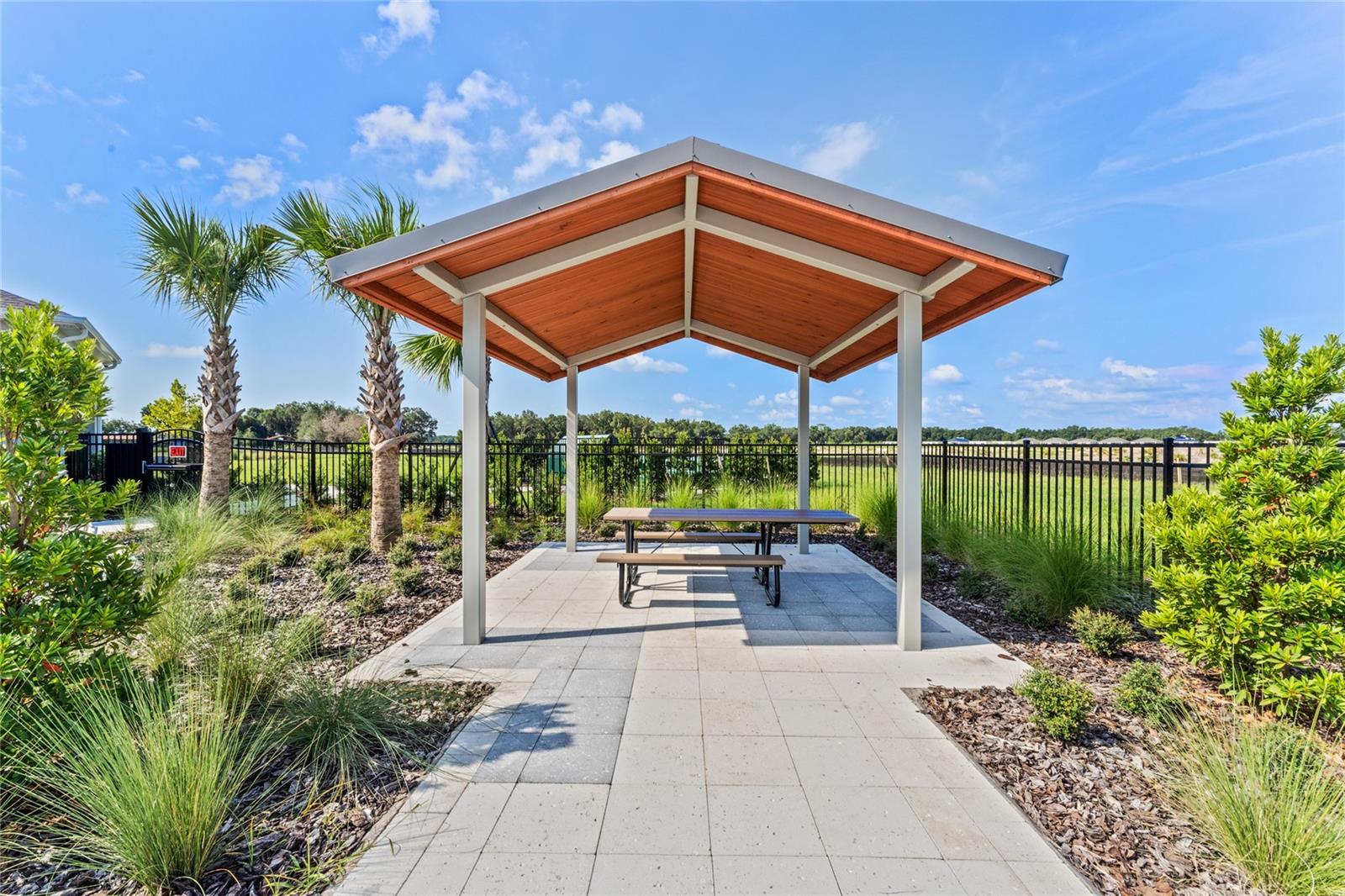 Image 41 of 50 For 1566 Dalehurst Lane