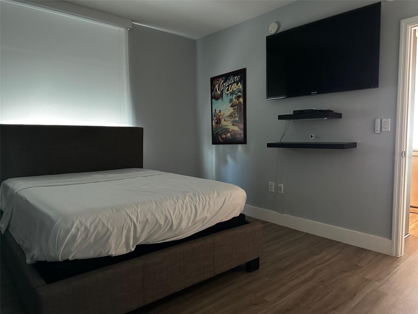 Image 9 of 13 For 500 Brickell Ave  3307