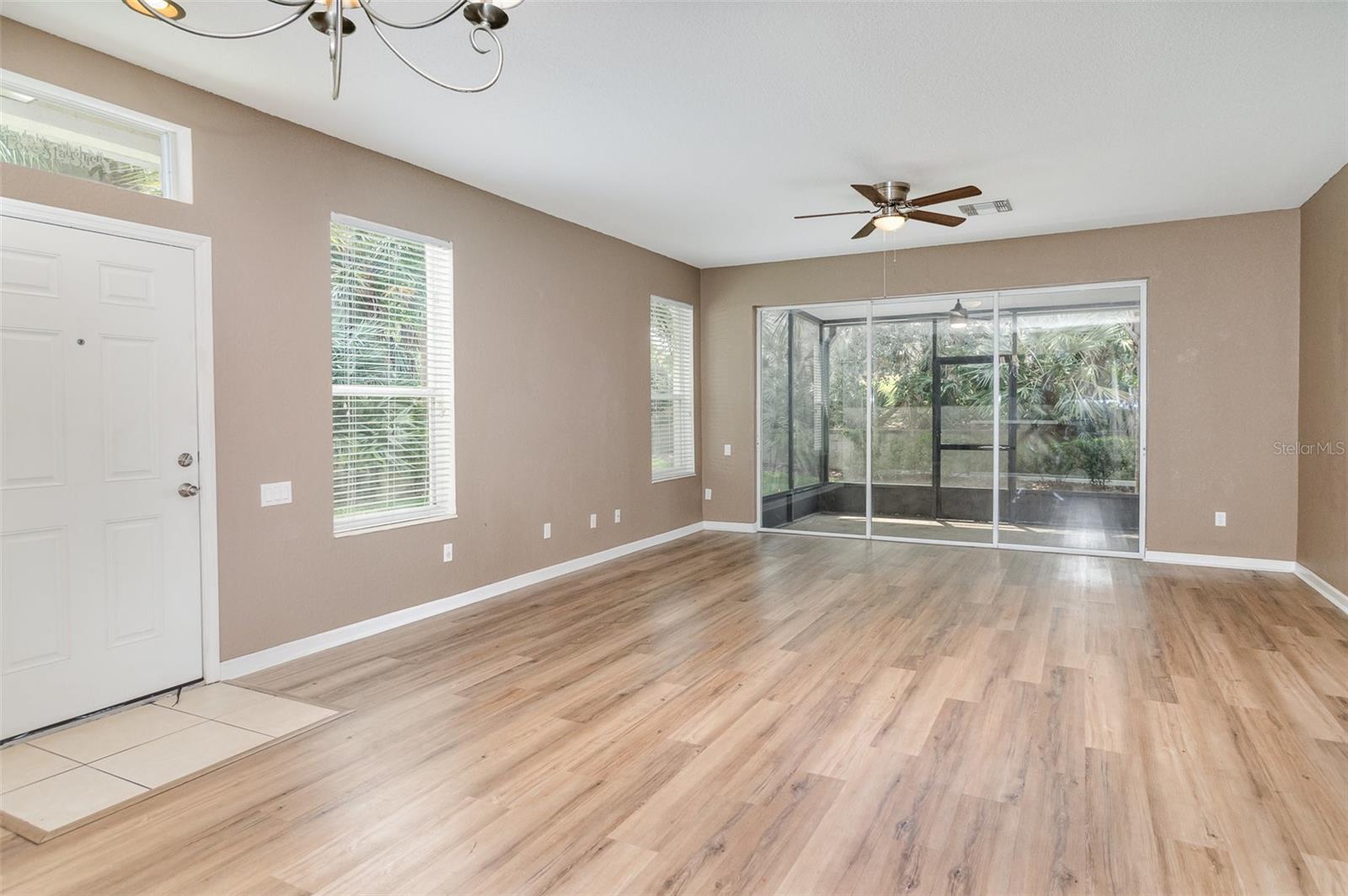 Image 3 of 23 For 2110 Stockton Drive
