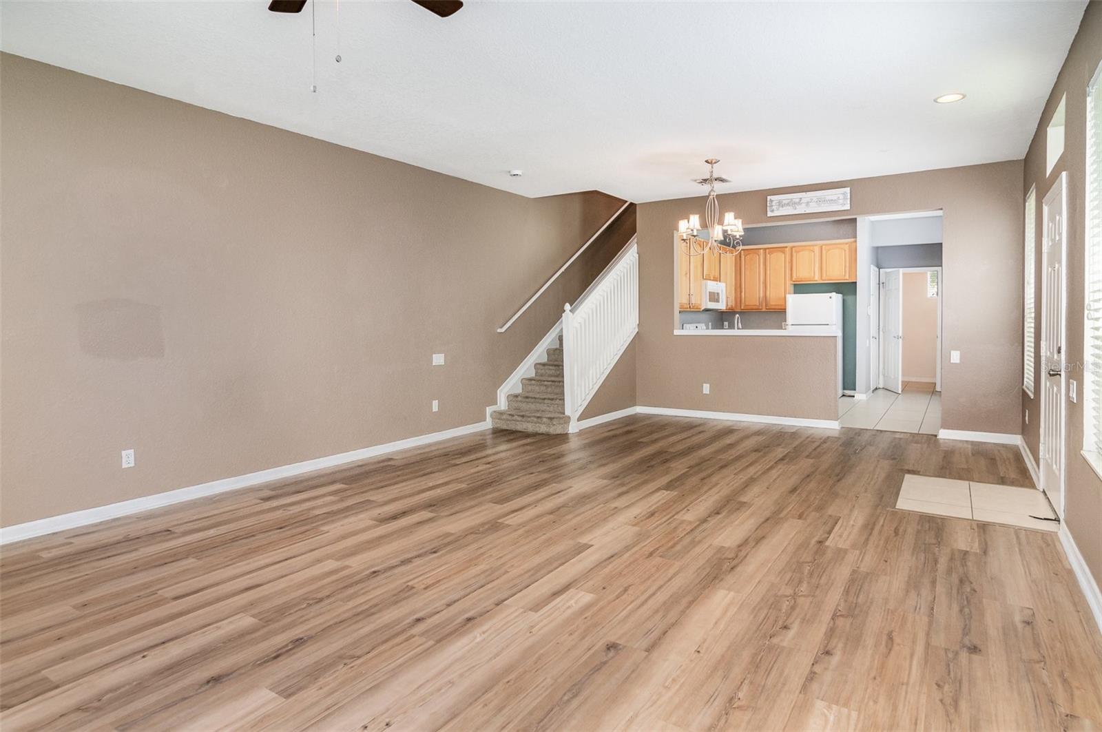 Image 4 of 23 For 2110 Stockton Drive