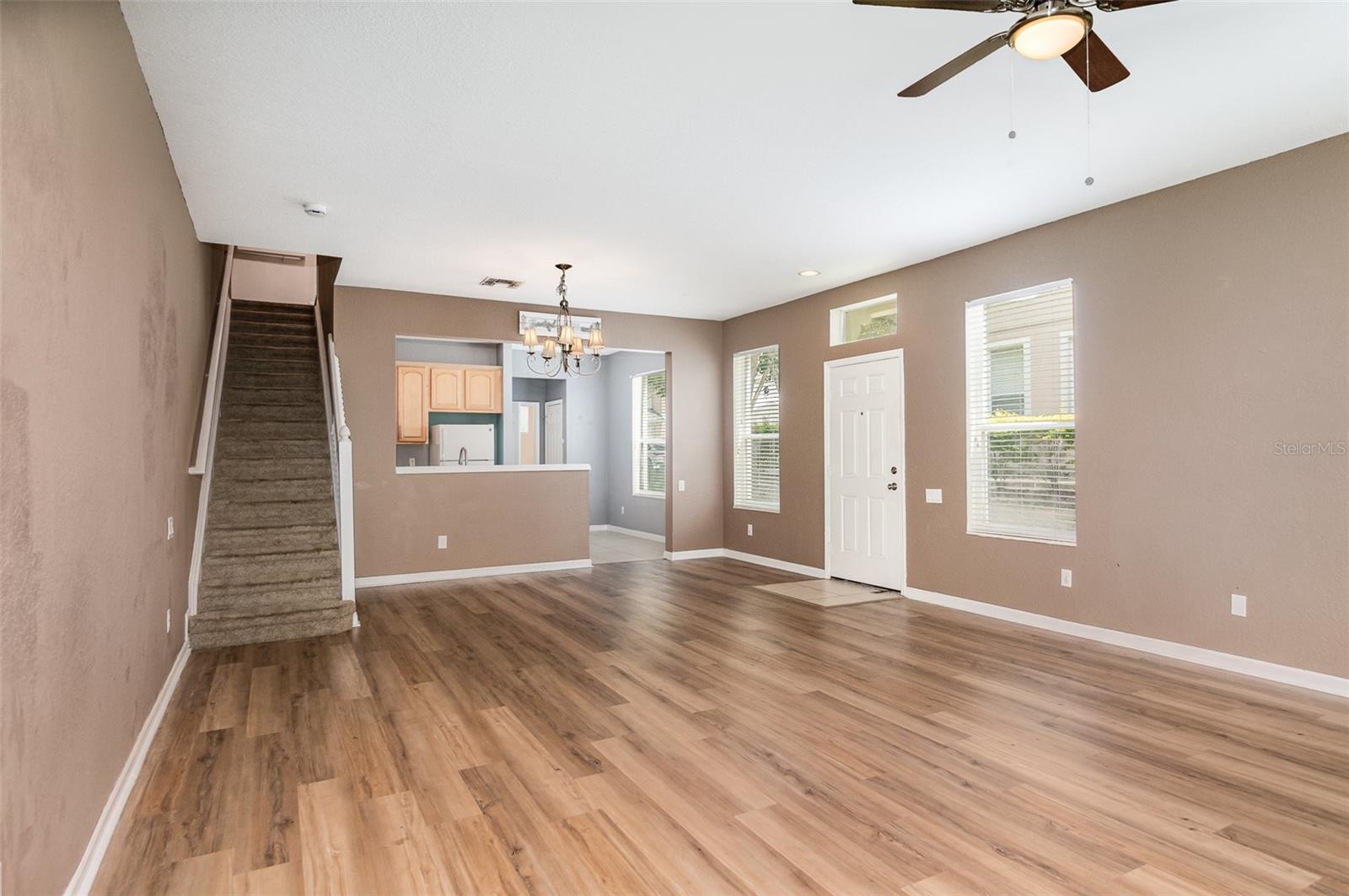 Image 5 of 23 For 2110 Stockton Drive