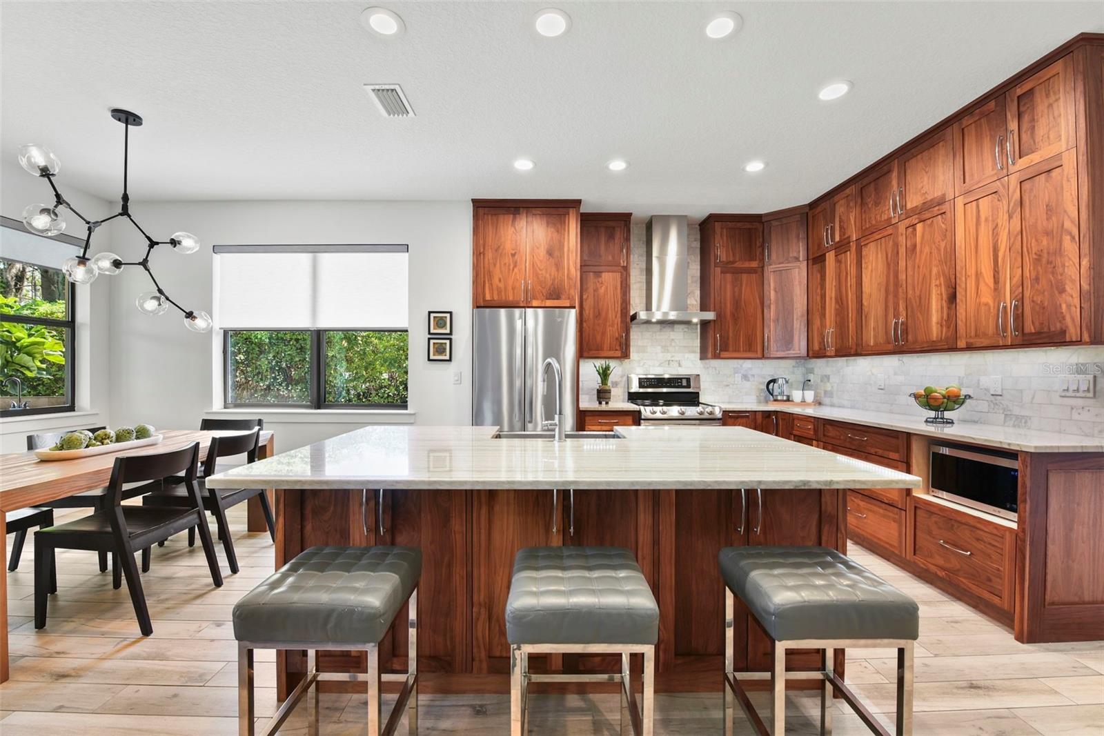Image 13 of 66 For 1821 Windsor Drive