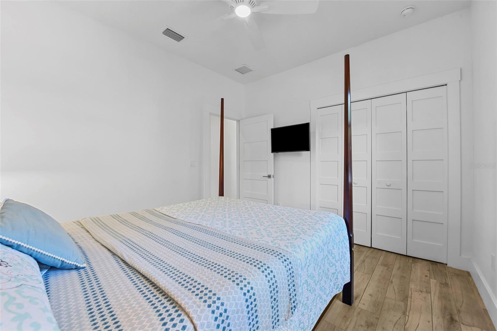 Image 38 of 66 For 1821 Windsor Drive