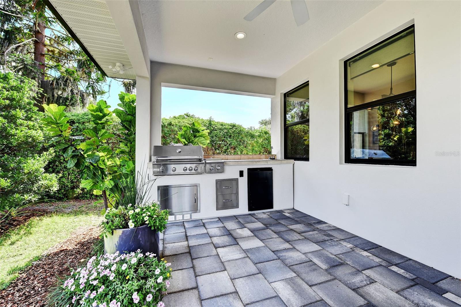 Image 43 of 66 For 1821 Windsor Drive