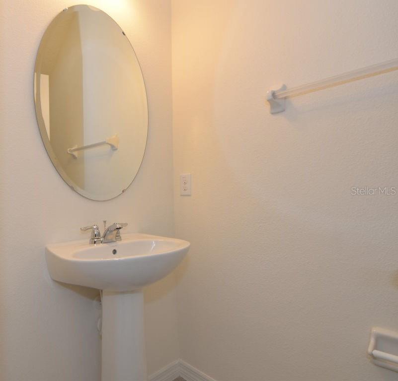 Image 11 of 24 For 417 Merry Brook Circle