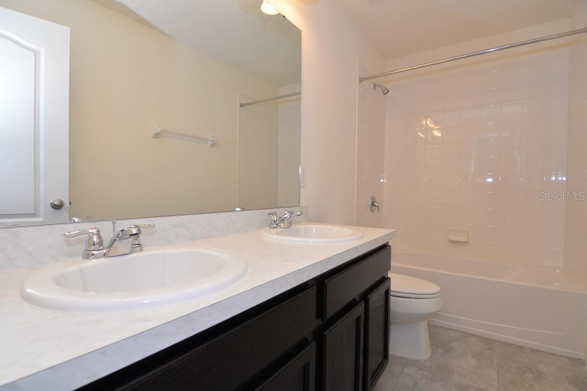 Image 18 of 24 For 417 Merry Brook Circle