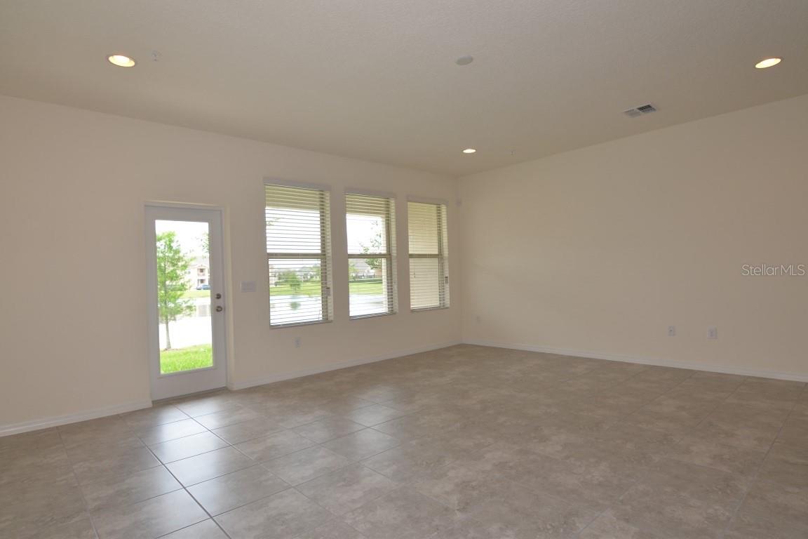 Image 3 of 24 For 417 Merry Brook Circle