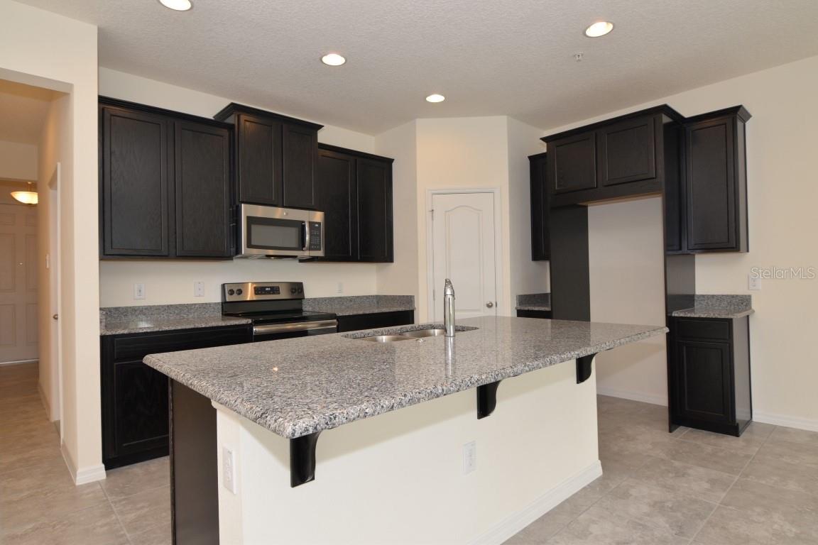 Image 4 of 24 For 417 Merry Brook Circle