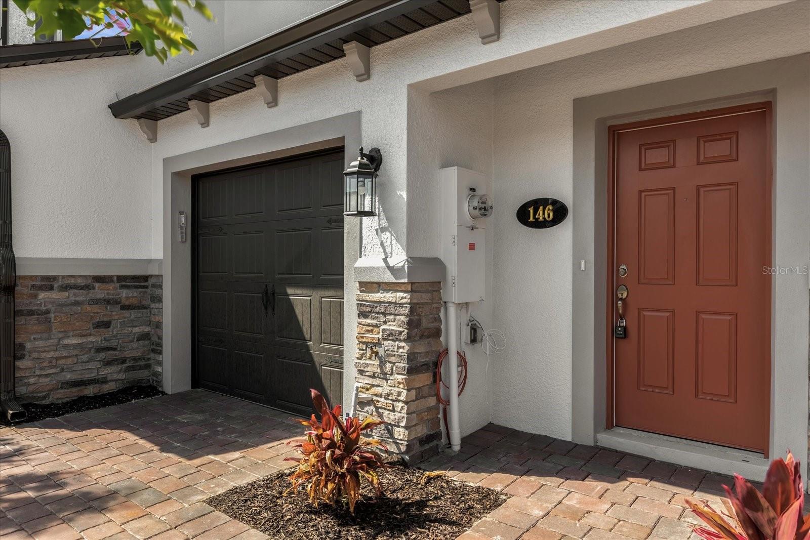 Image 2 of 24 For 146 Cape Honeysuckle Place