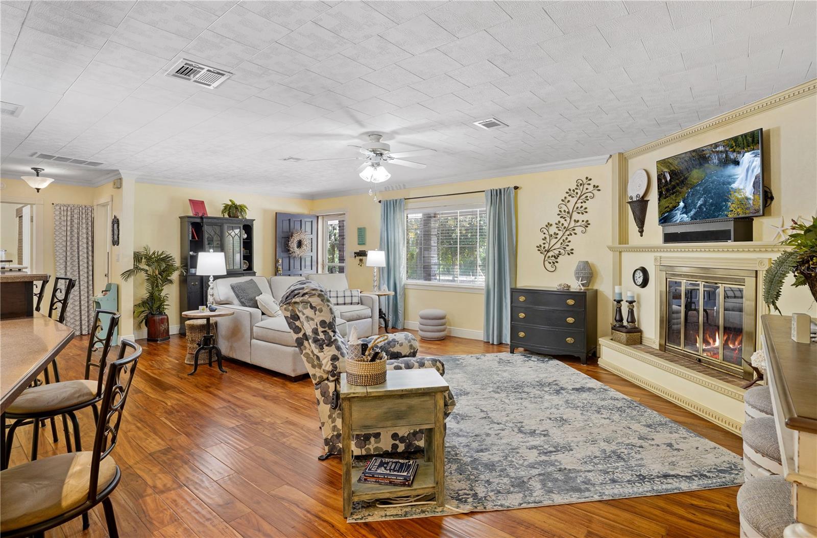 Image 8 of 46 For 1090 Braddock Road