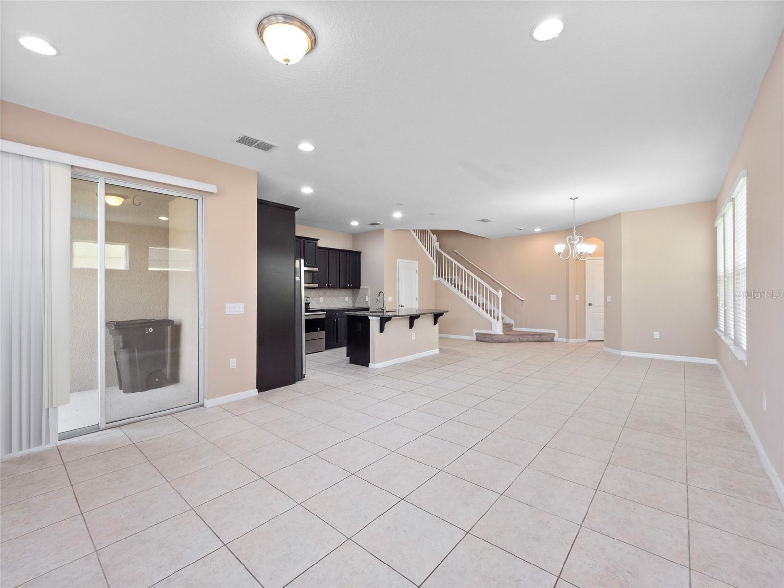 Image 10 of 36 For 1610 Mohegan Boulevard