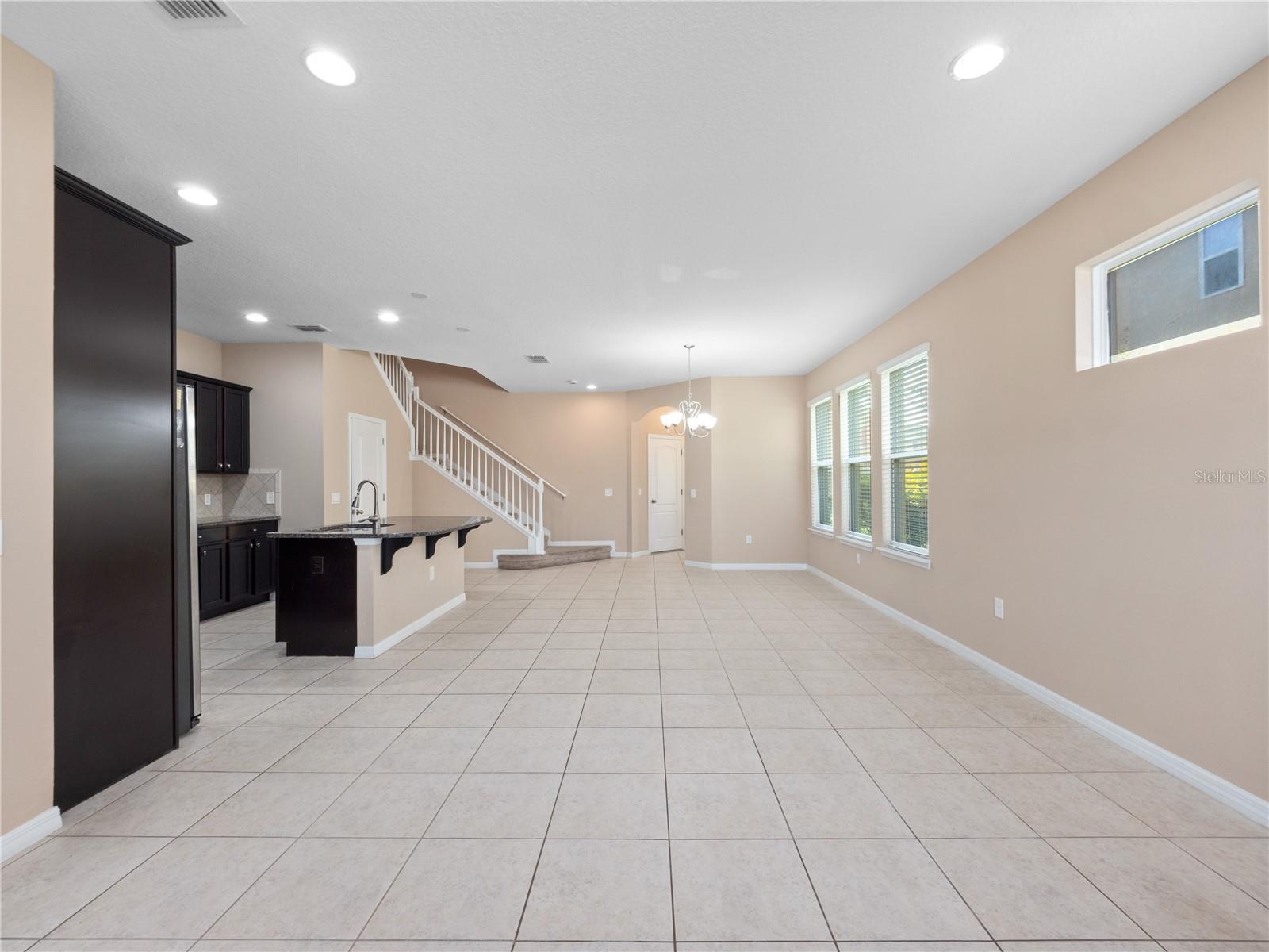 Image 11 of 36 For 1610 Mohegan Boulevard