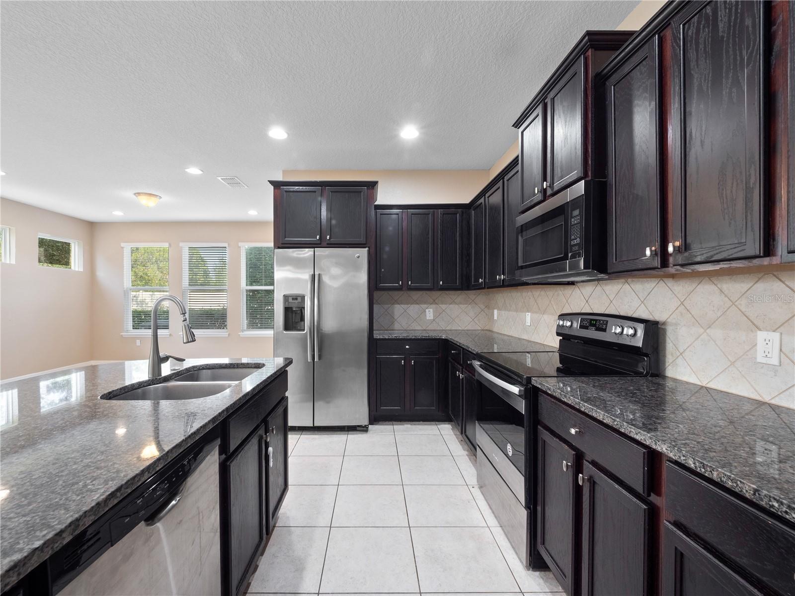 Image 13 of 36 For 1610 Mohegan Boulevard