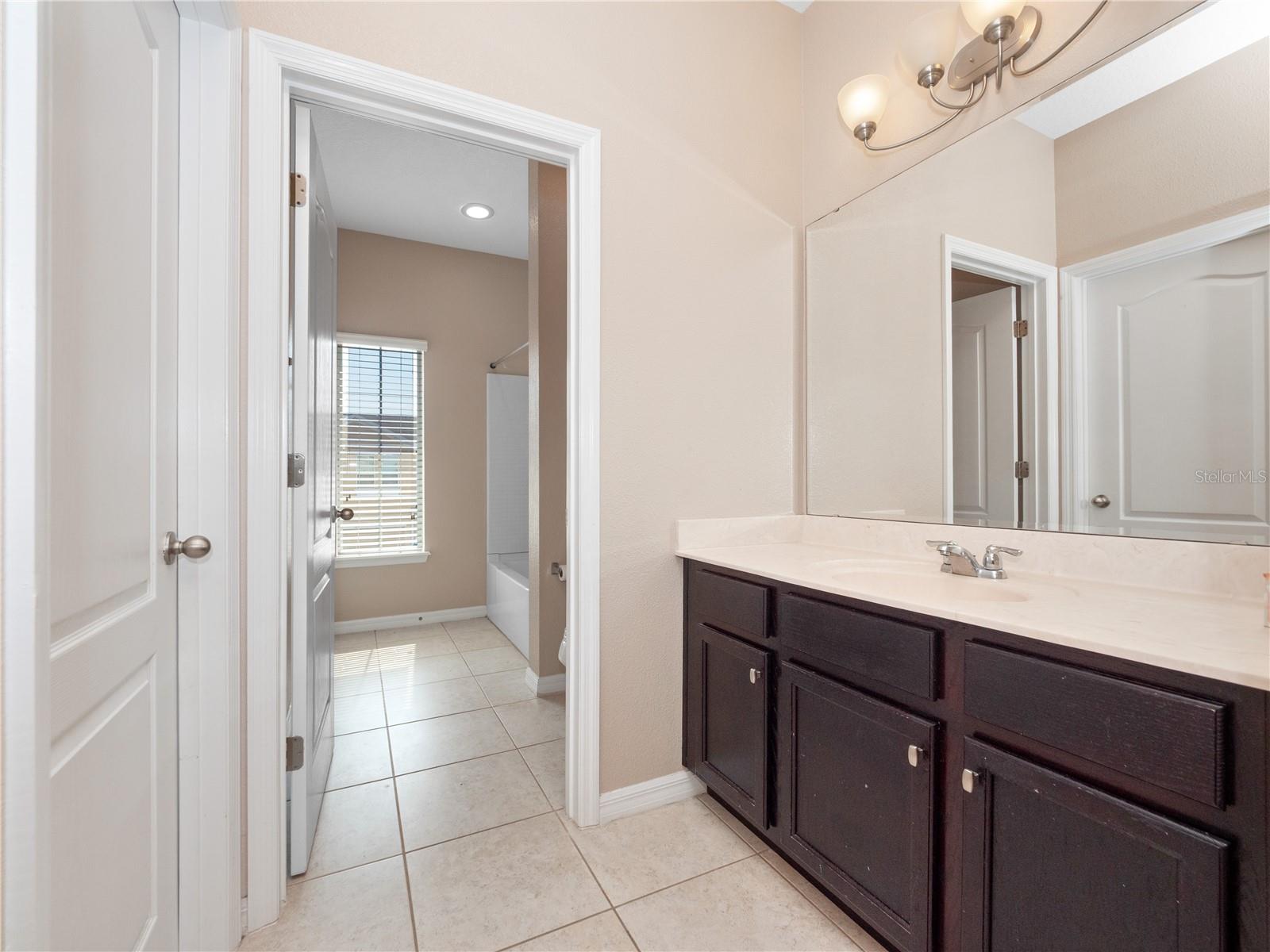Image 24 of 36 For 1610 Mohegan Boulevard