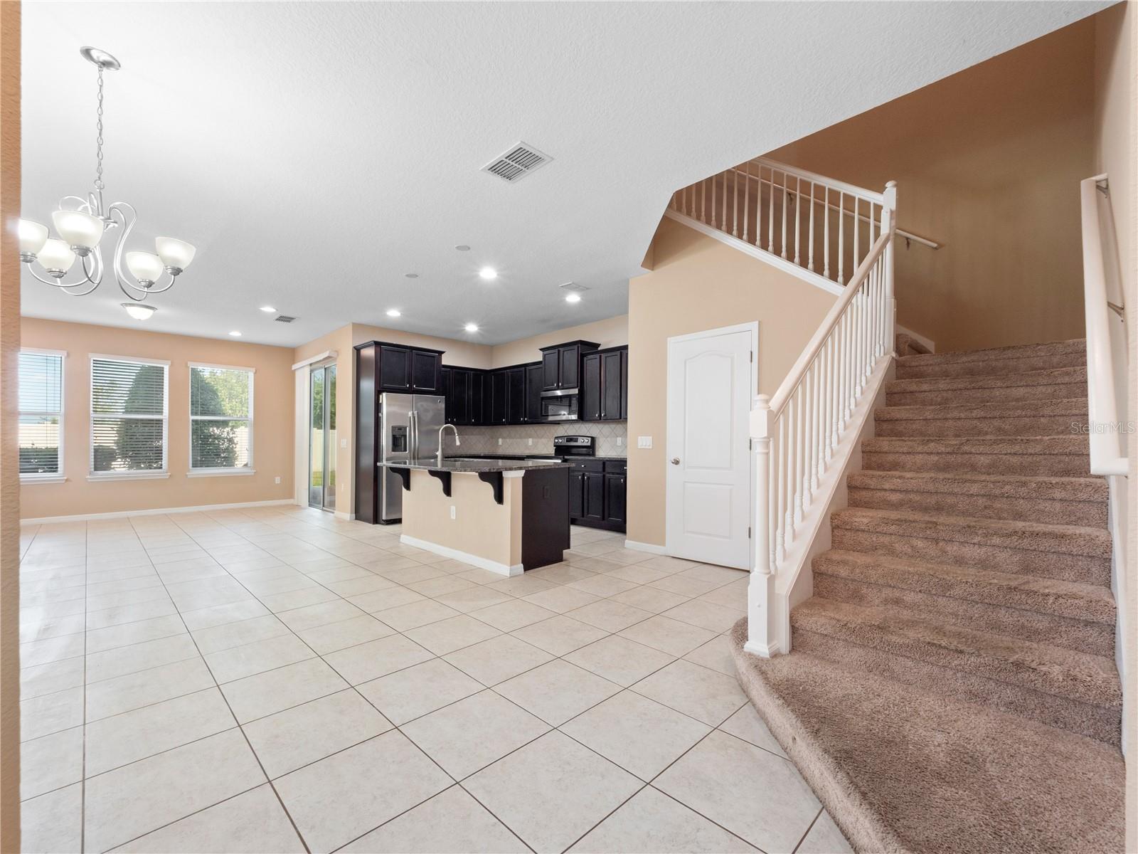 Image 6 of 36 For 1610 Mohegan Boulevard