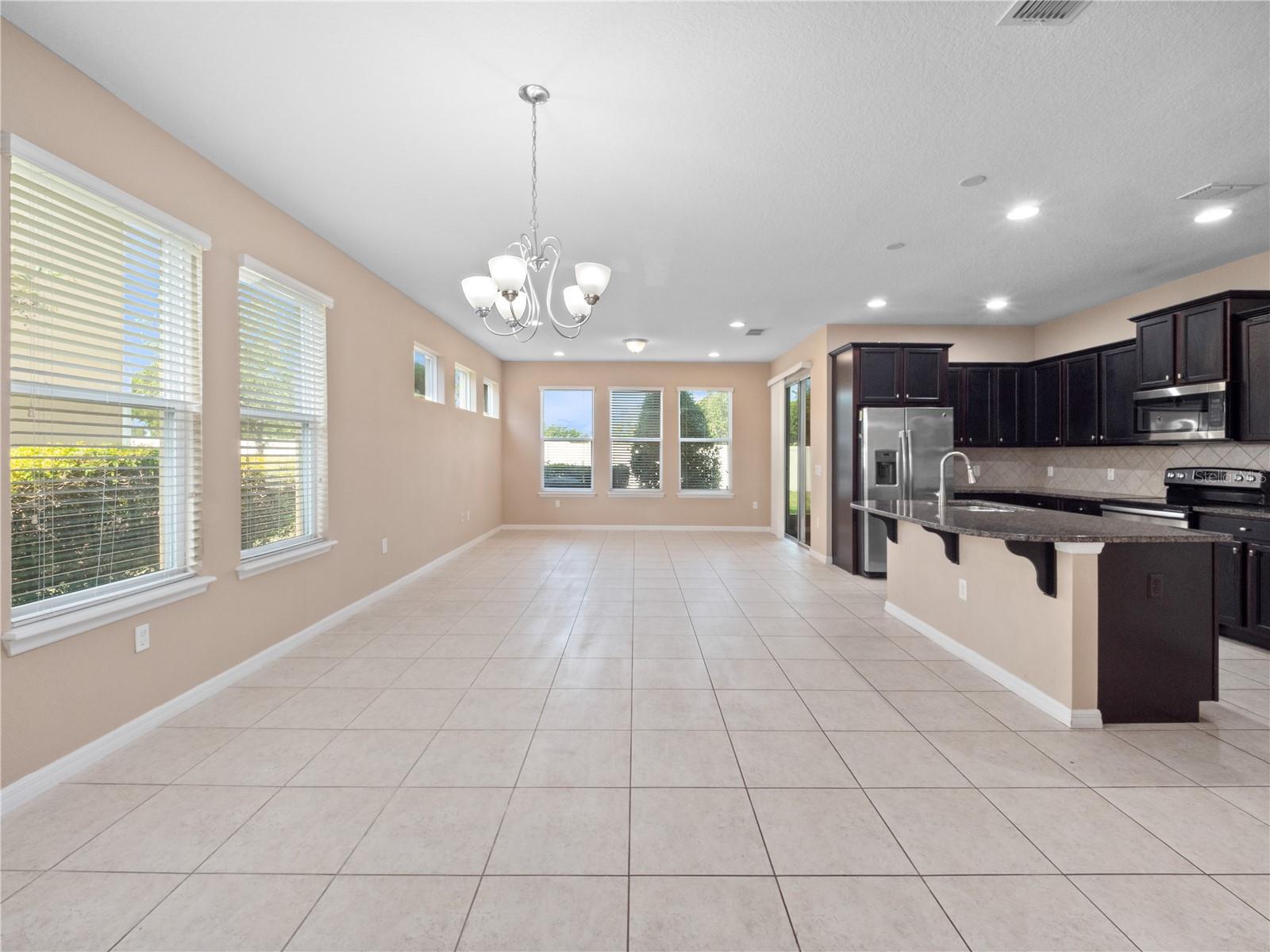 Image 7 of 36 For 1610 Mohegan Boulevard