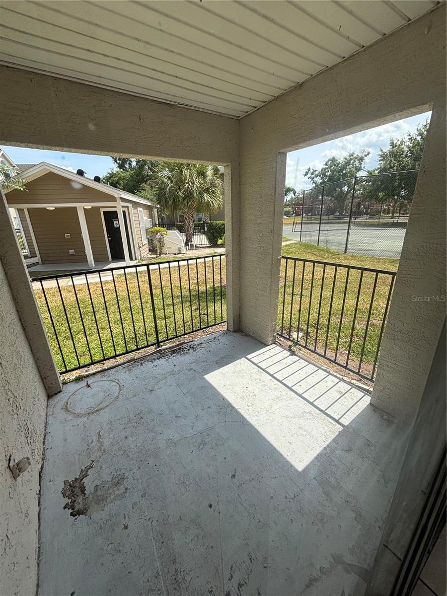 Image 18 of 20 For 4720 Walden Circle 1418