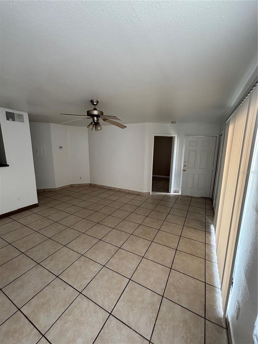 Image 6 of 20 For 4720 Walden Circle 1418
