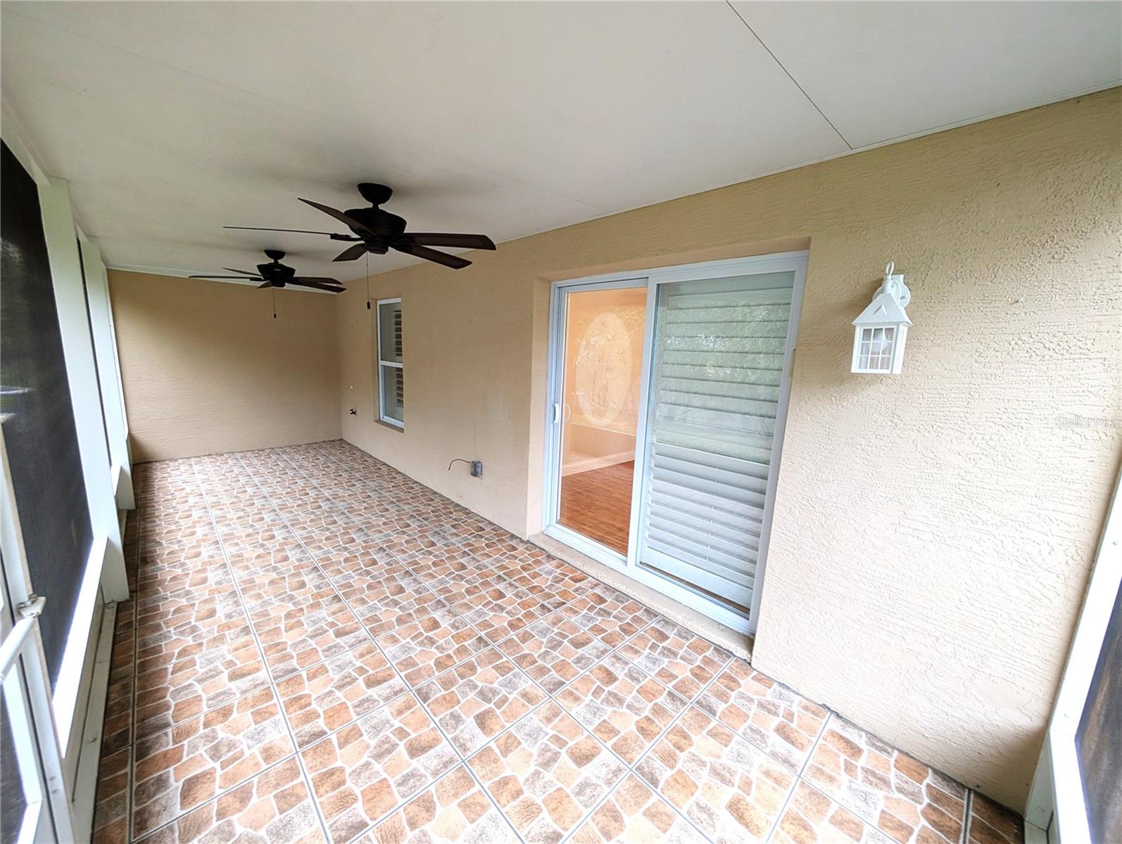 Image 20 of 31 For 2299 Hawks Cove Circle
