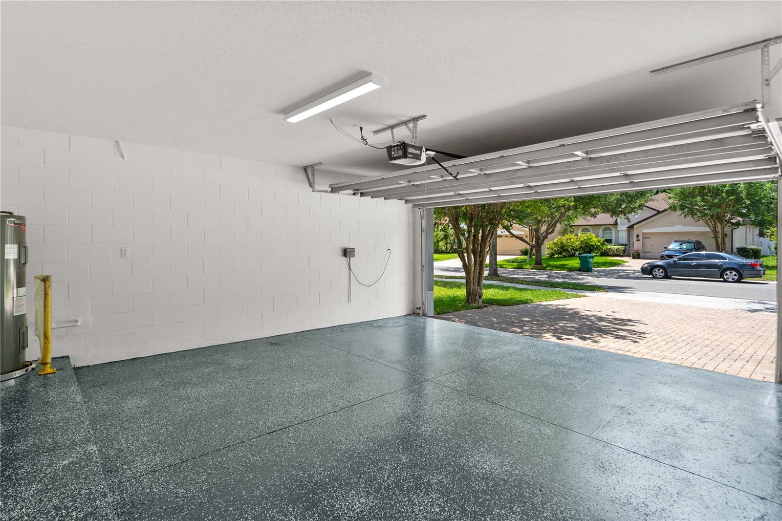 Image 32 of 41 For 12917 Grovehurst Avenue