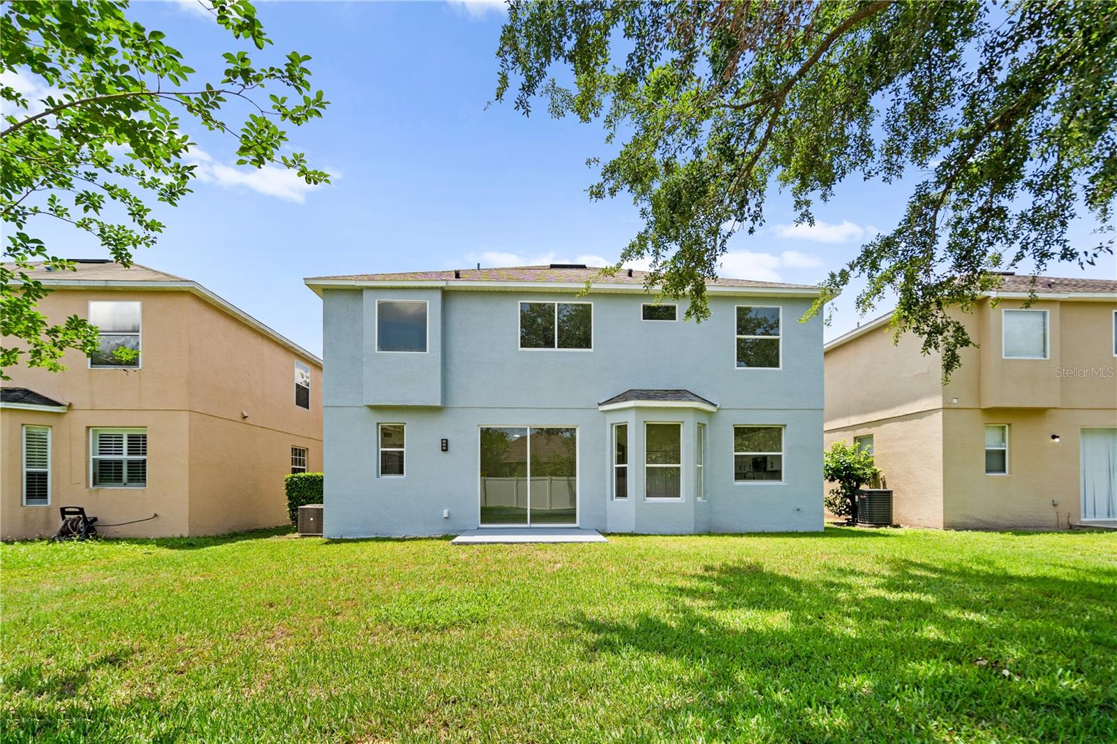 Image 33 of 41 For 12917 Grovehurst Avenue