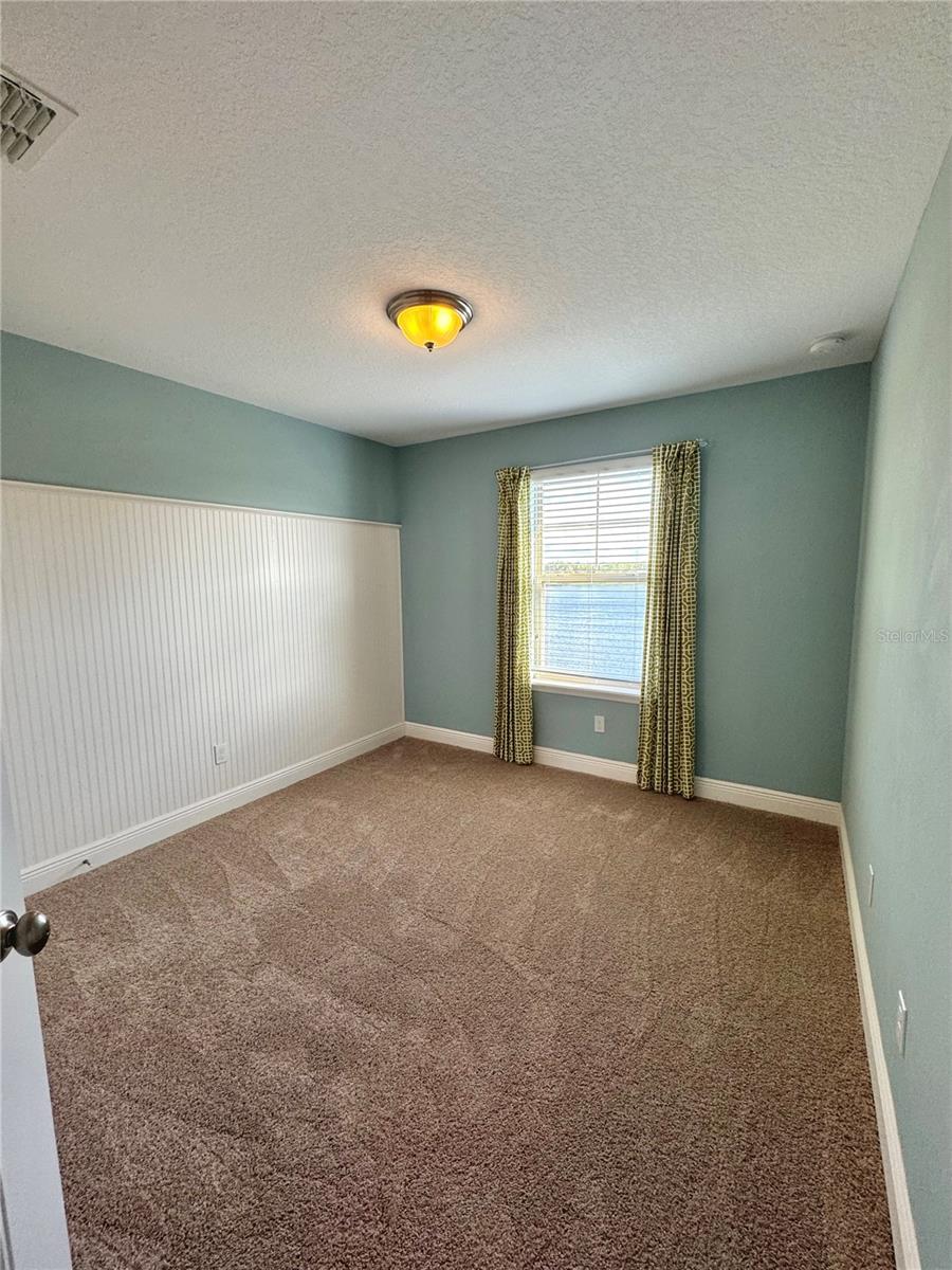 Image 16 of 27 For 10506 Green Ivy Lane