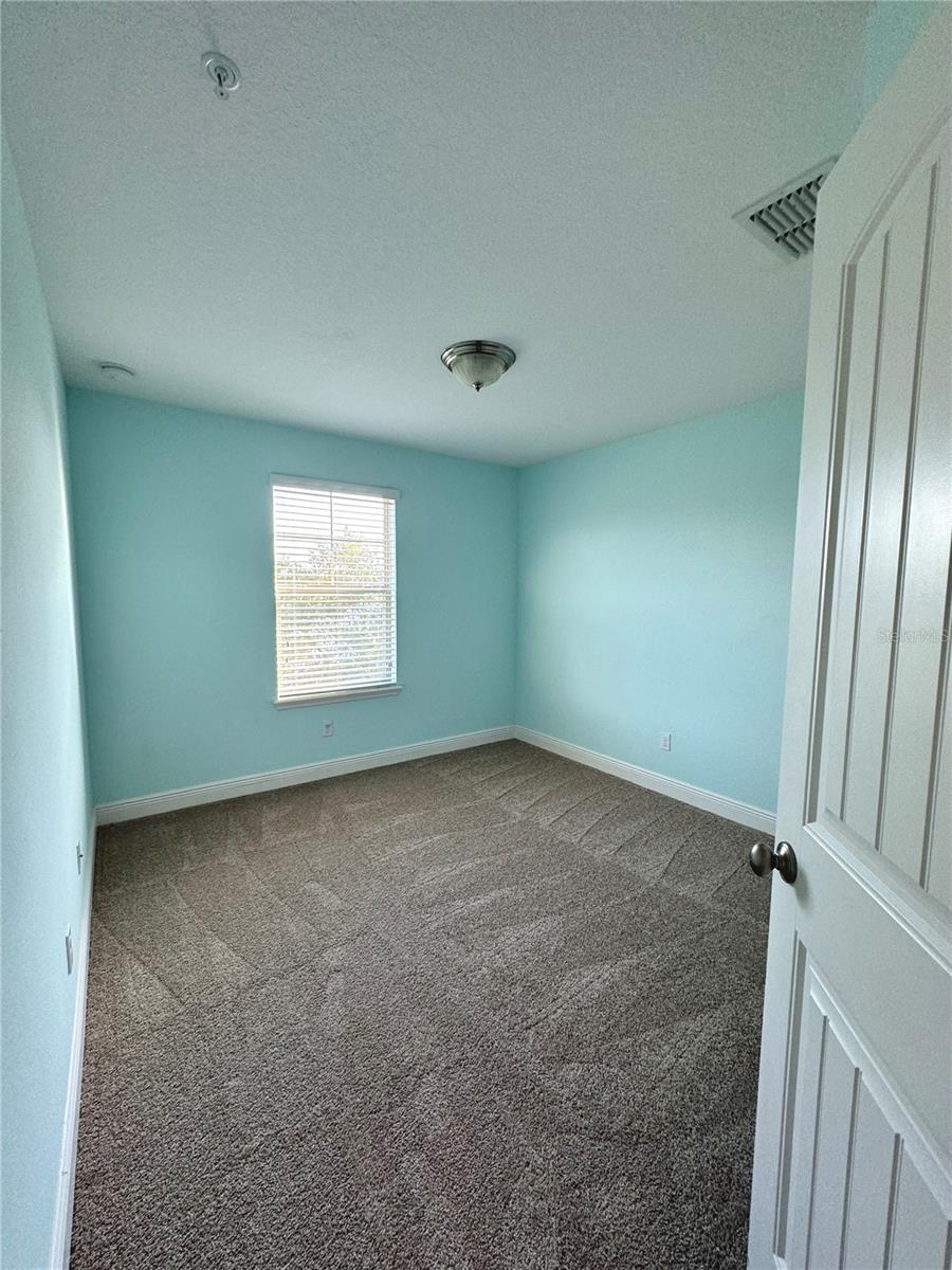 Image 18 of 27 For 10506 Green Ivy Lane