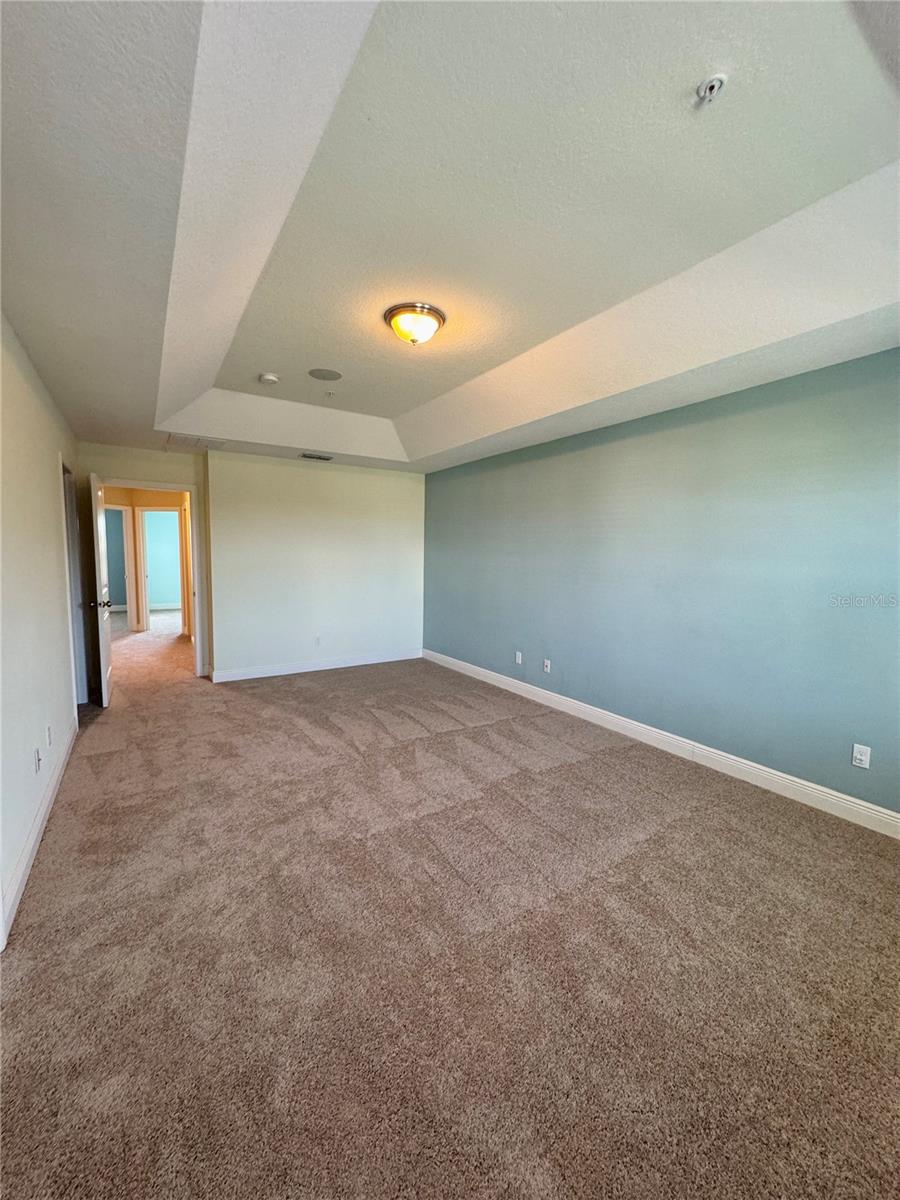 Image 21 of 27 For 10506 Green Ivy Lane