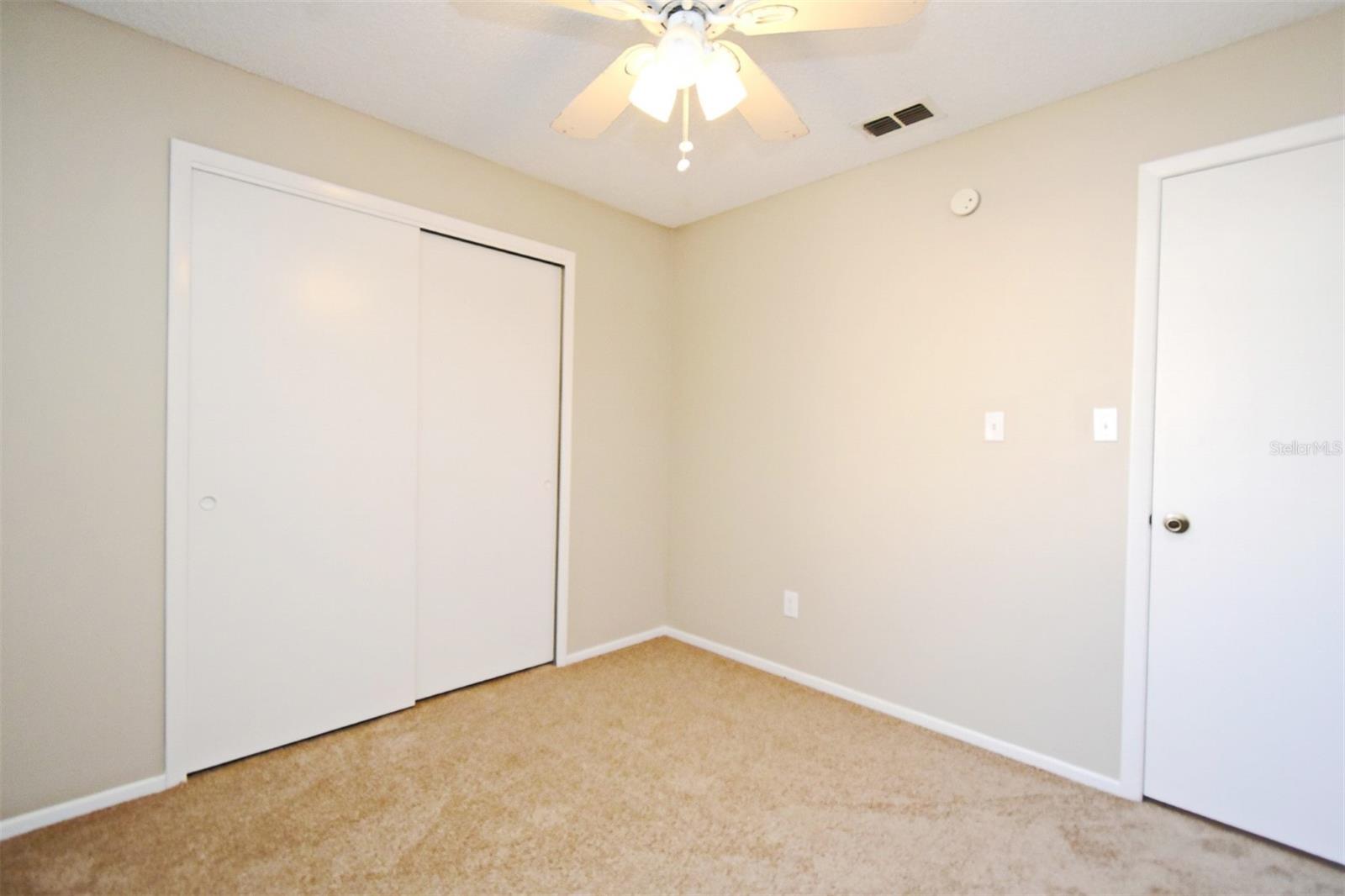 Image 17 of 25 For 984 Dinero Drive