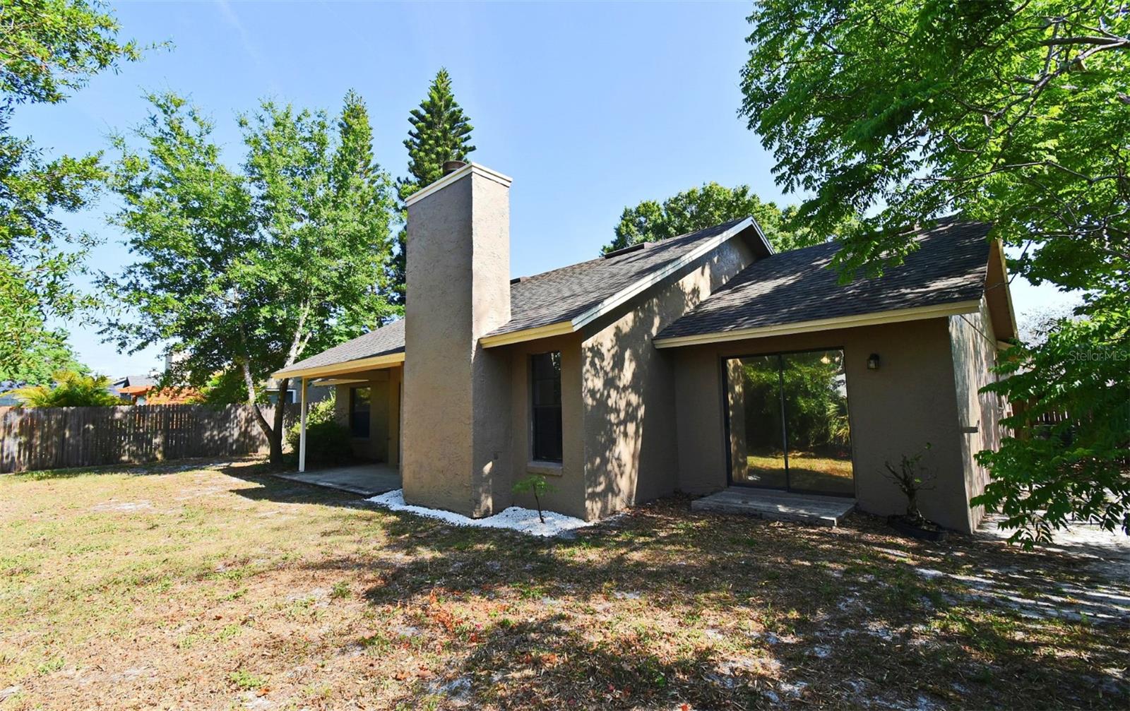 Image 23 of 25 For 984 Dinero Drive