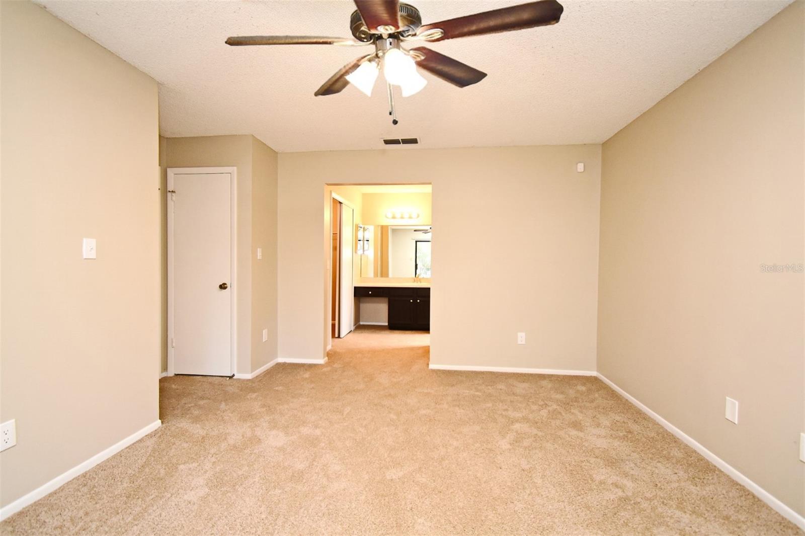 Image 5 of 25 For 984 Dinero Drive