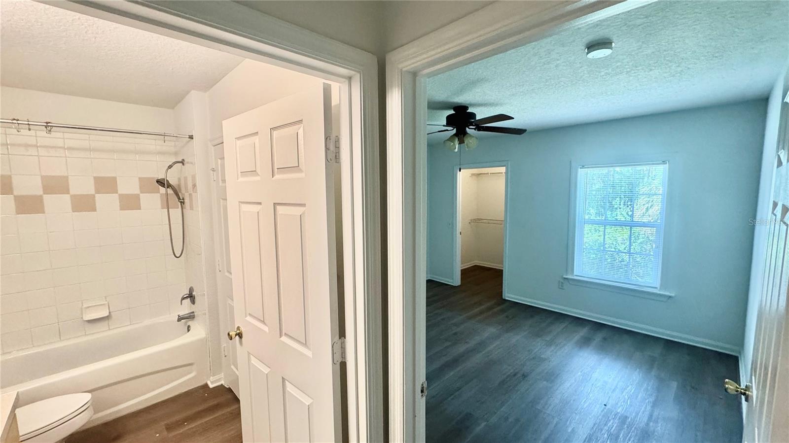 Image 6 of 13 For 6530 Swissco Drive 1126