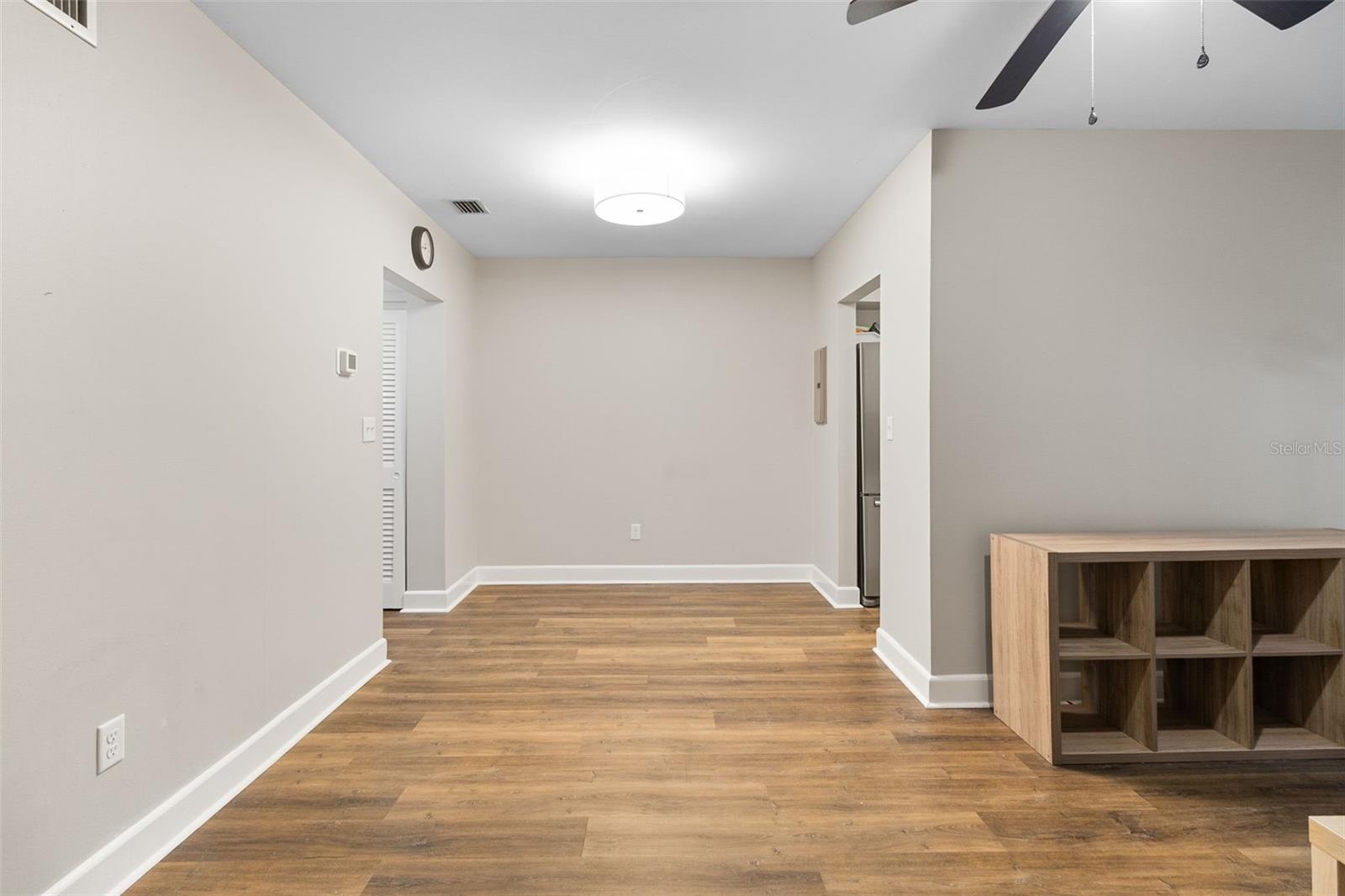 Image 4 of 21 For 1140 Orlando Avenue E11