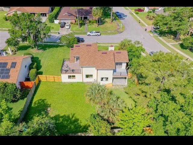 Listing photo id 16 for 401 Woodview Drive