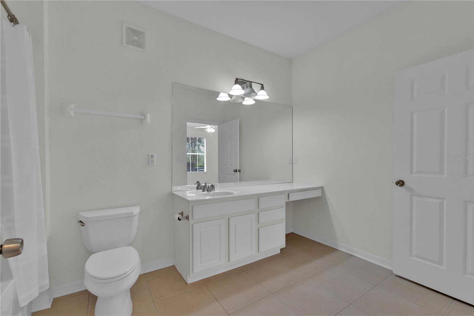 Image 9 of 23 For 1357 Venezia Court 105