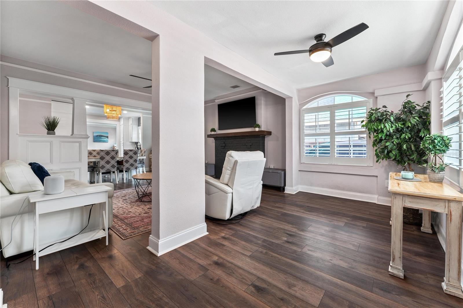 Image 3 of 61 For 1625 Eola Drive
