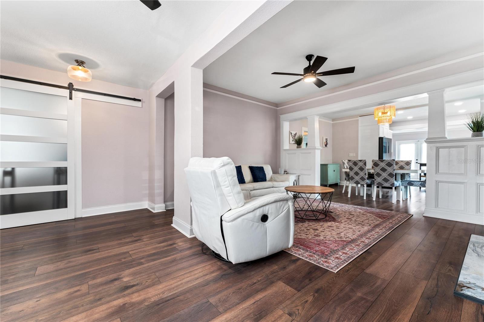 Image 4 of 61 For 1625 Eola Drive