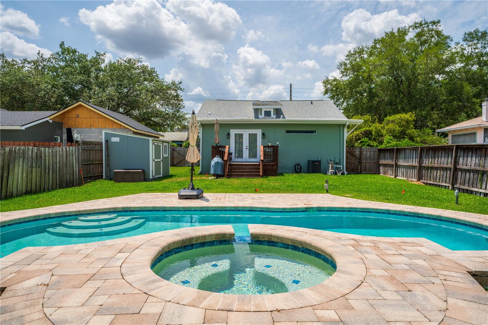 Image 49 of 61 For 1625 Eola Drive