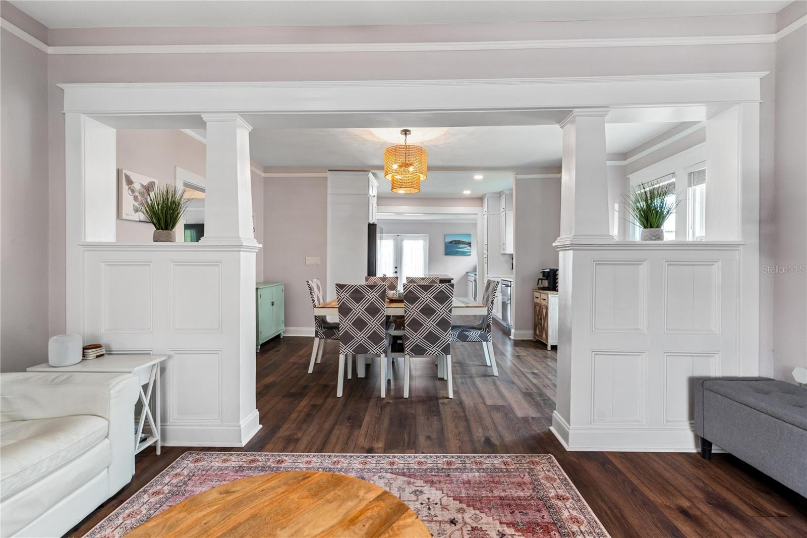 Image 9 of 61 For 1625 Eola Drive